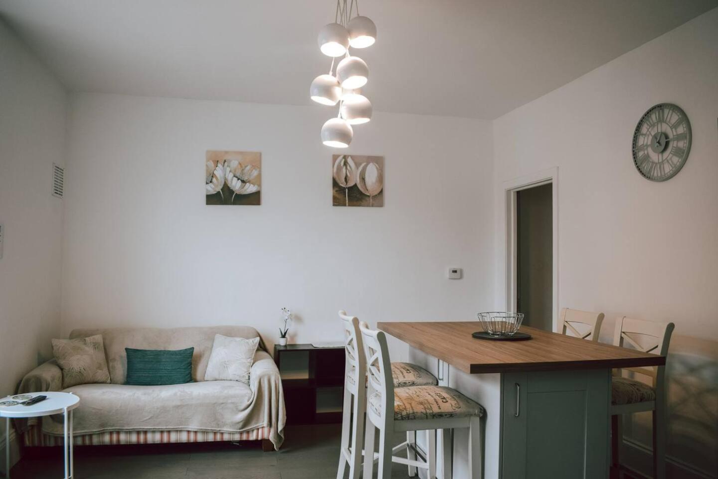 The Twickenham Apartment Near Strawberry Hill Exterior photo